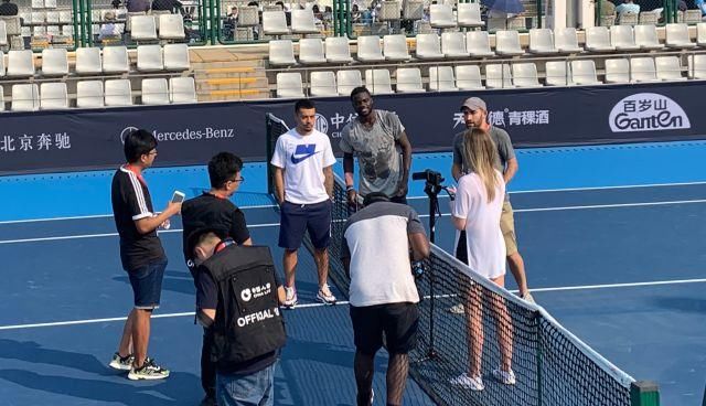 坚定不移的 坚定不移的